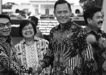 Masuk Kabinet, AHY-Moeldoko Akhirnya Bersalaman