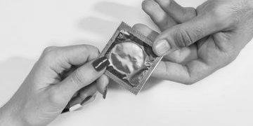 Ditemukan Kondom Berserakan di Ruang Terbuka Hijau Jalan Tubagus Angke