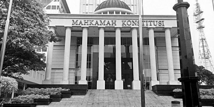 Sri Mulyani, Airlangga, Muhadjir, dan Tri Rismaharini Telah Hadir di Mahkamah Konstitusi