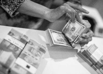 Rupiah Makin Jeblok, Ada Bank Jual Dolar AS Hingga Rp 16.315